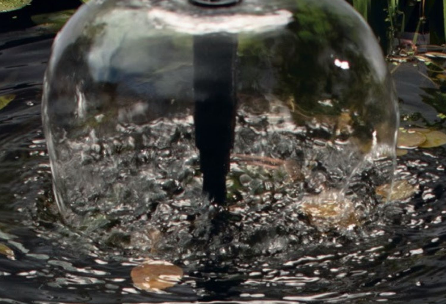 Blagdon Liberty Solar 500 Pond Pump and LED Light